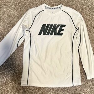 Boys long-sleeves Nike shirt